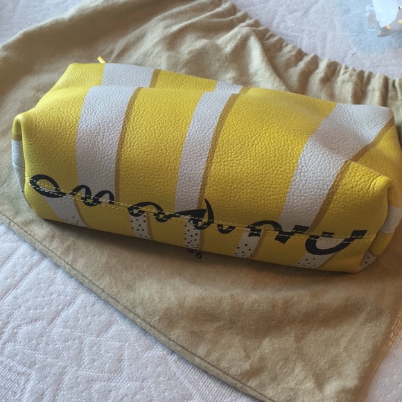 Burberry Prorsum Clutch ~ Daffodil Yellow - Picture 4 of 8